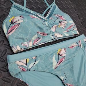 Calia by Carrie Underwood Floral Bikini Set Blue Strappy Swim Summer Vacation